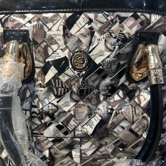 Galian Handbag Satchel Purse Magazine Collage Black Patent Leather Trim - Picture 2 of 8